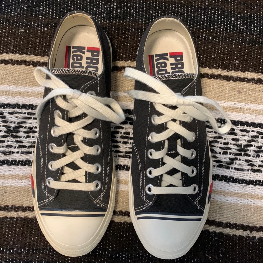 Pro-Keds Chuck-Style black Women’s 10 Brand New never worn!